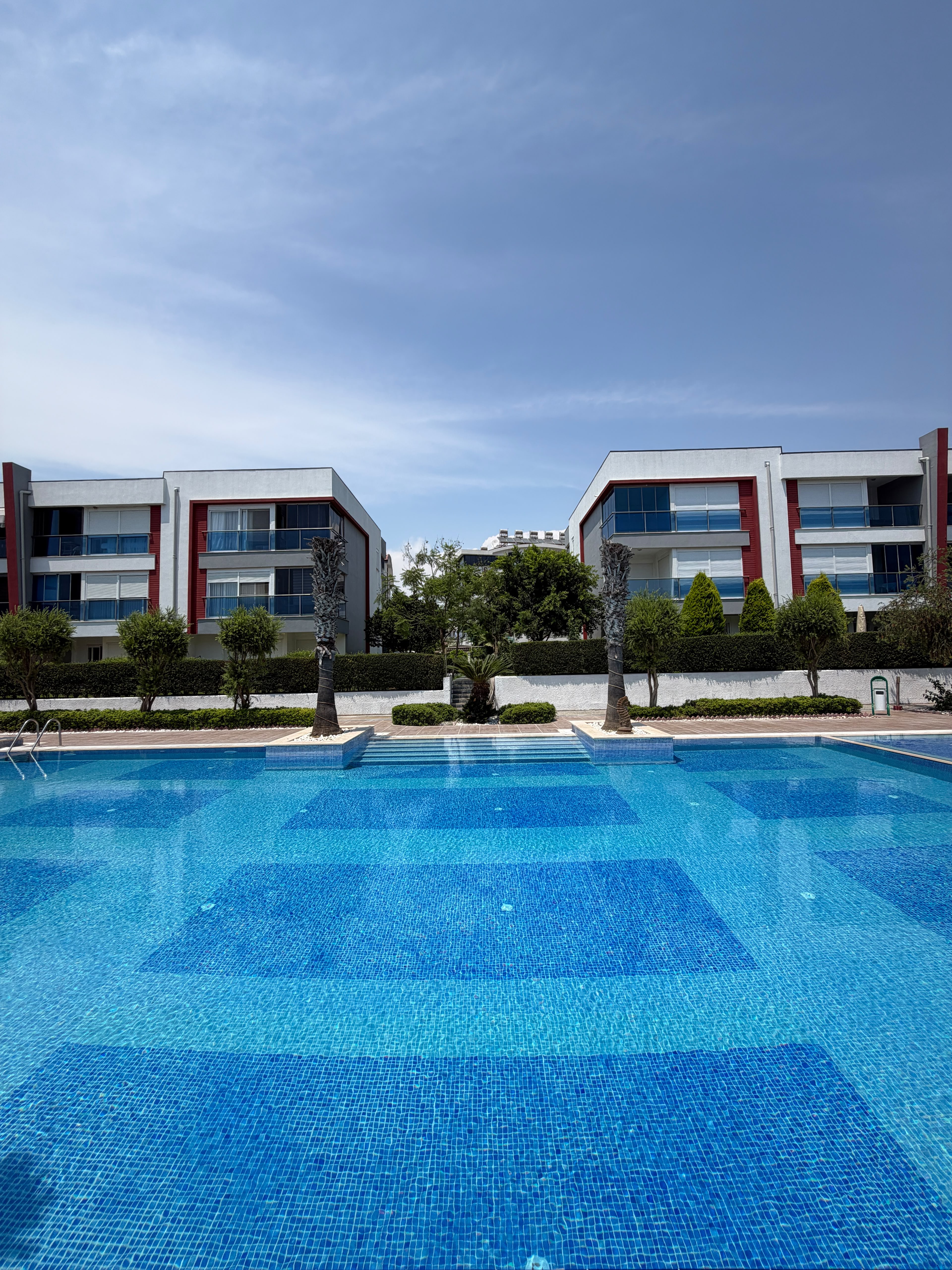 Möblierte 2+1 Gartenwohnung in Ilıca – nur 4 km vom Strand