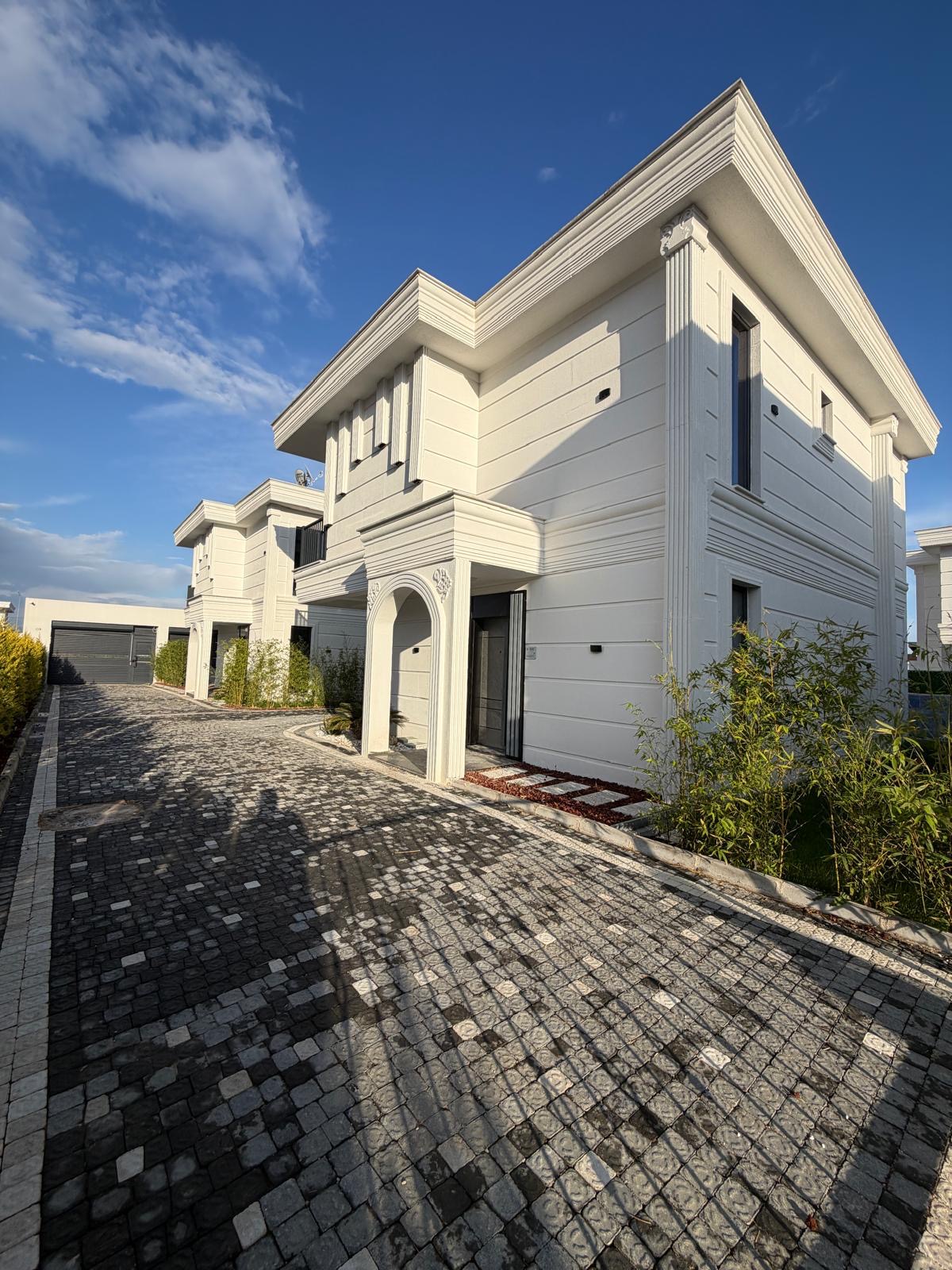 Exklusive 4+1 Luxusvilla in Evrenseki – Neubau, möbliert, nur 1 km zum Strand